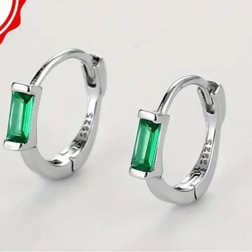 The Dainty emerald Huggies minimalist 925 earrings